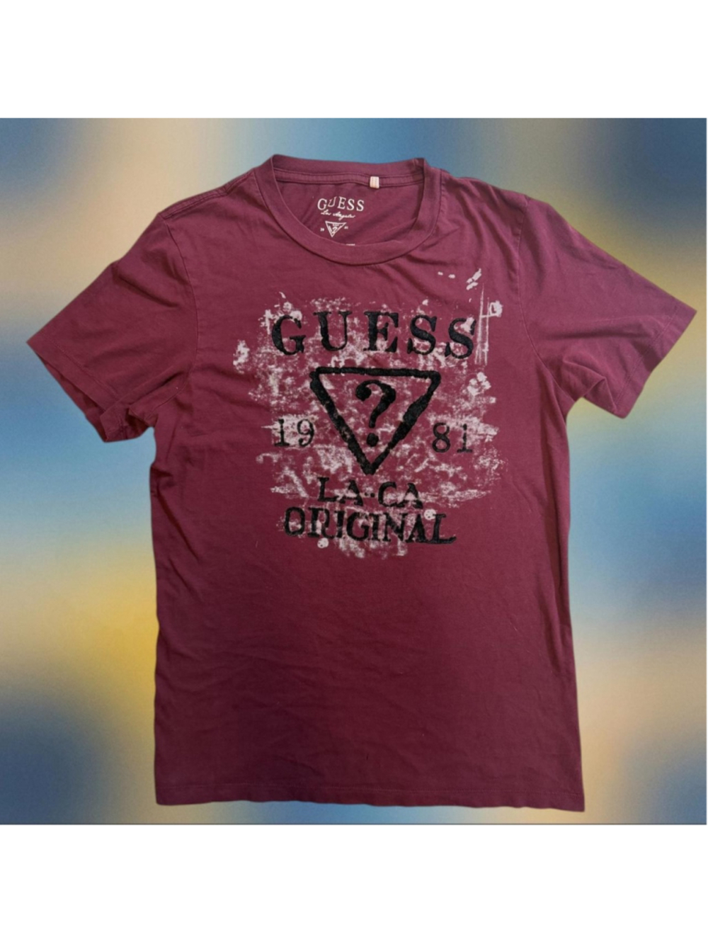 Guess burgundy t-shirt